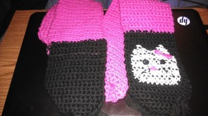 hello kitty crochet scarf